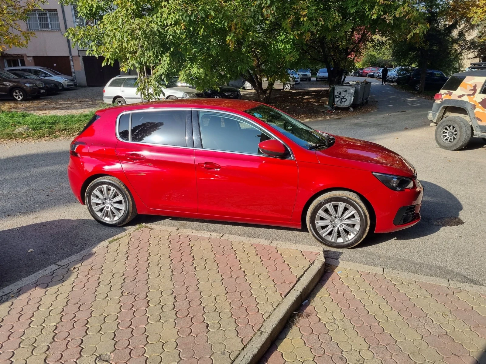 Peugeot 308 1.5 BlueHDI 130 S&S EAT8 Allure - изображение 5