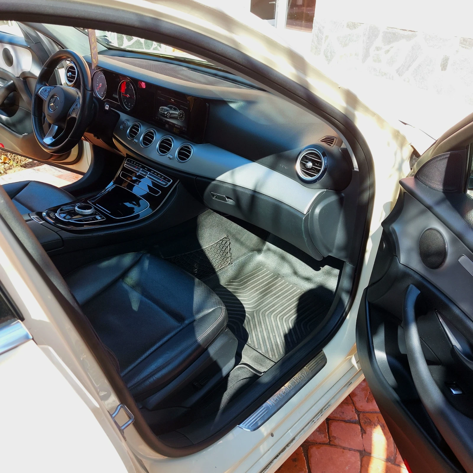 Mercedes-Benz E 200  - изображение 10