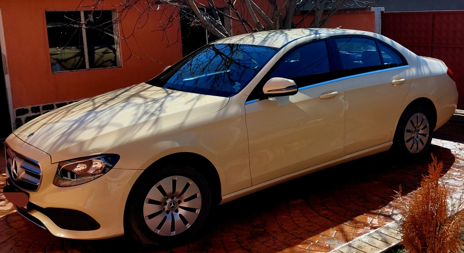 Mercedes-Benz E 200  - изображение 3