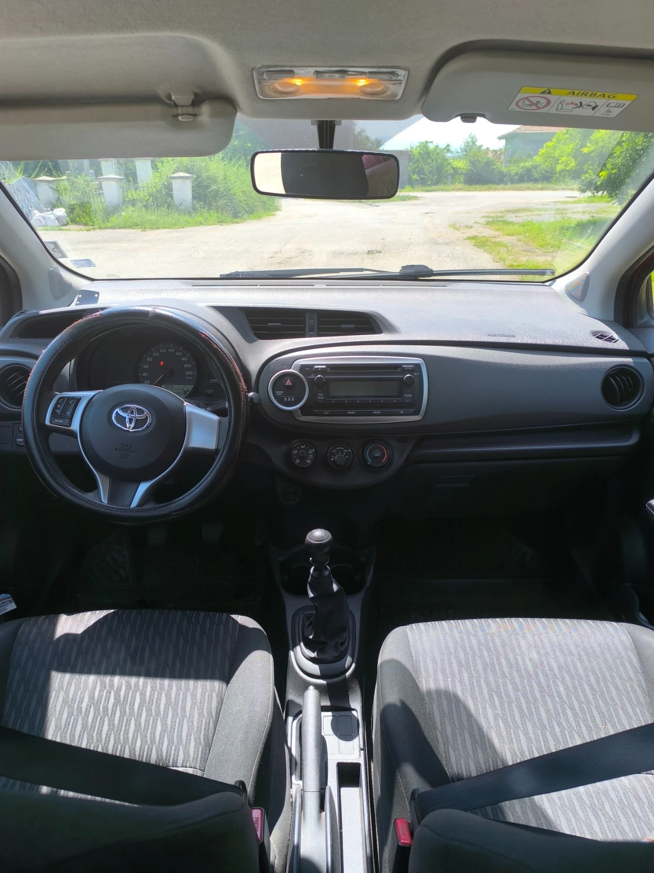 Toyota Yaris  - изображение 6