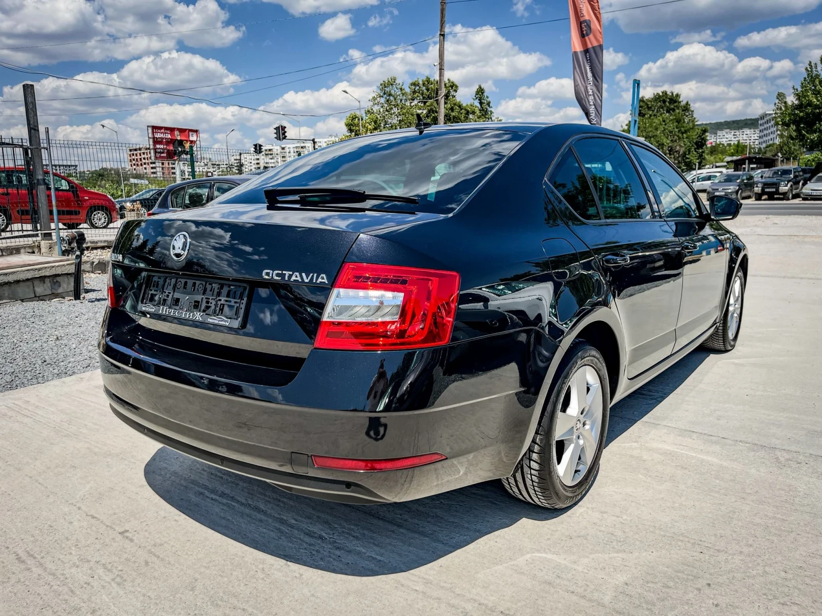 Skoda Octavia 2.0TDI - DSG -150k.c. - изображение 5