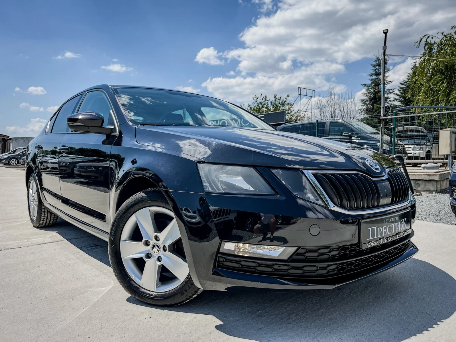 Skoda Octavia 2.0TDI - DSG -150k.c. - изображение 4