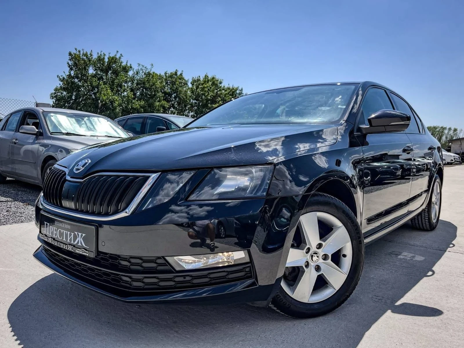 Skoda Octavia 2.0TDI - DSG -150k.c., снимка 2 - Автомобили и джипове - 51284054
