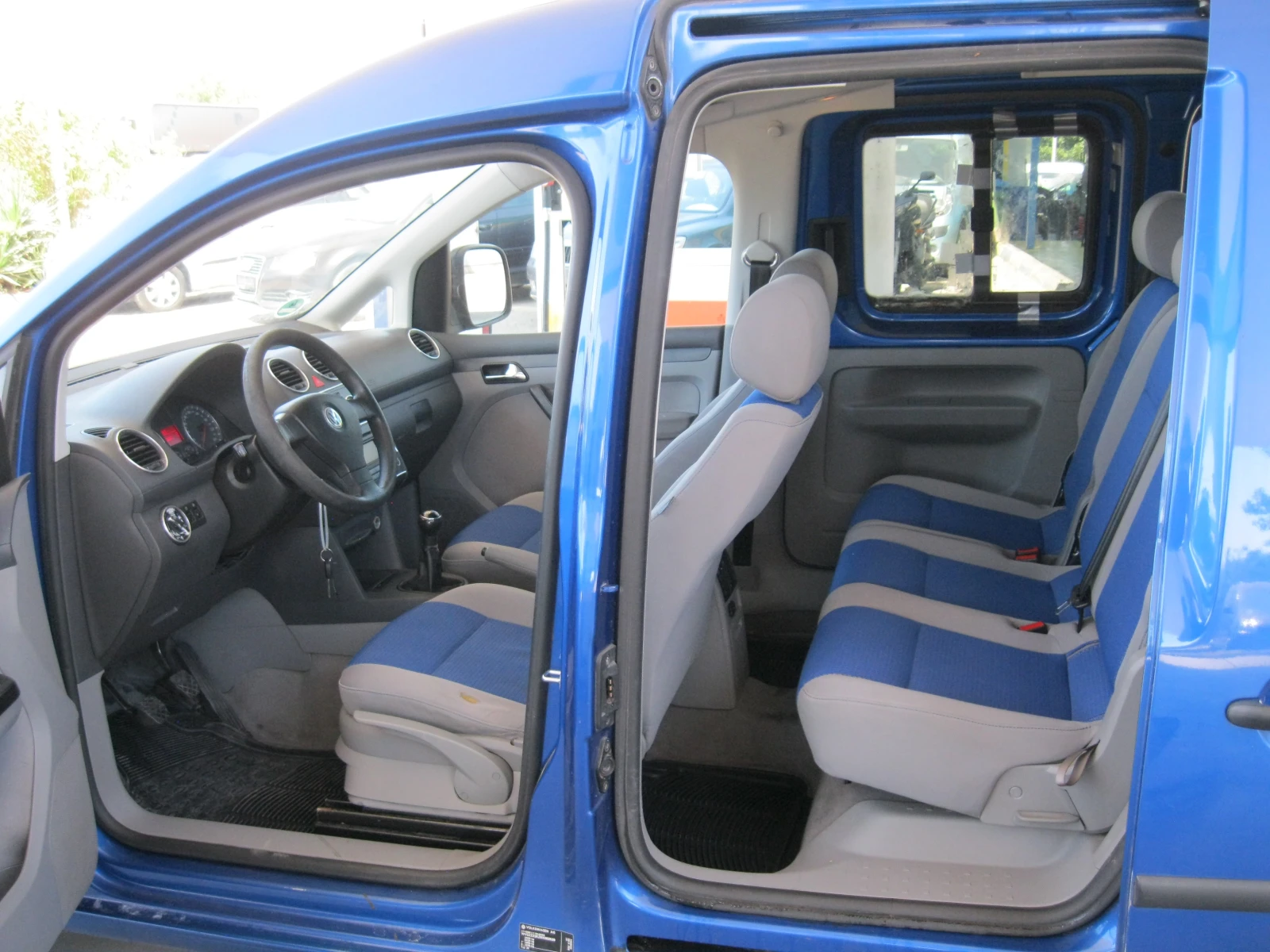 VW Caddy LiFE  FAMILY | Mobile.bg — изображение 15