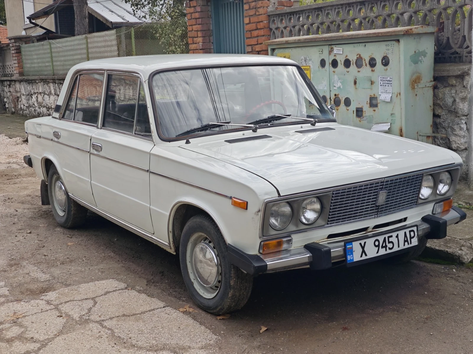 Lada 2106 ГАРАЖНА ОРИГИНАЛНА БОЯ 86 000км - изображение 3