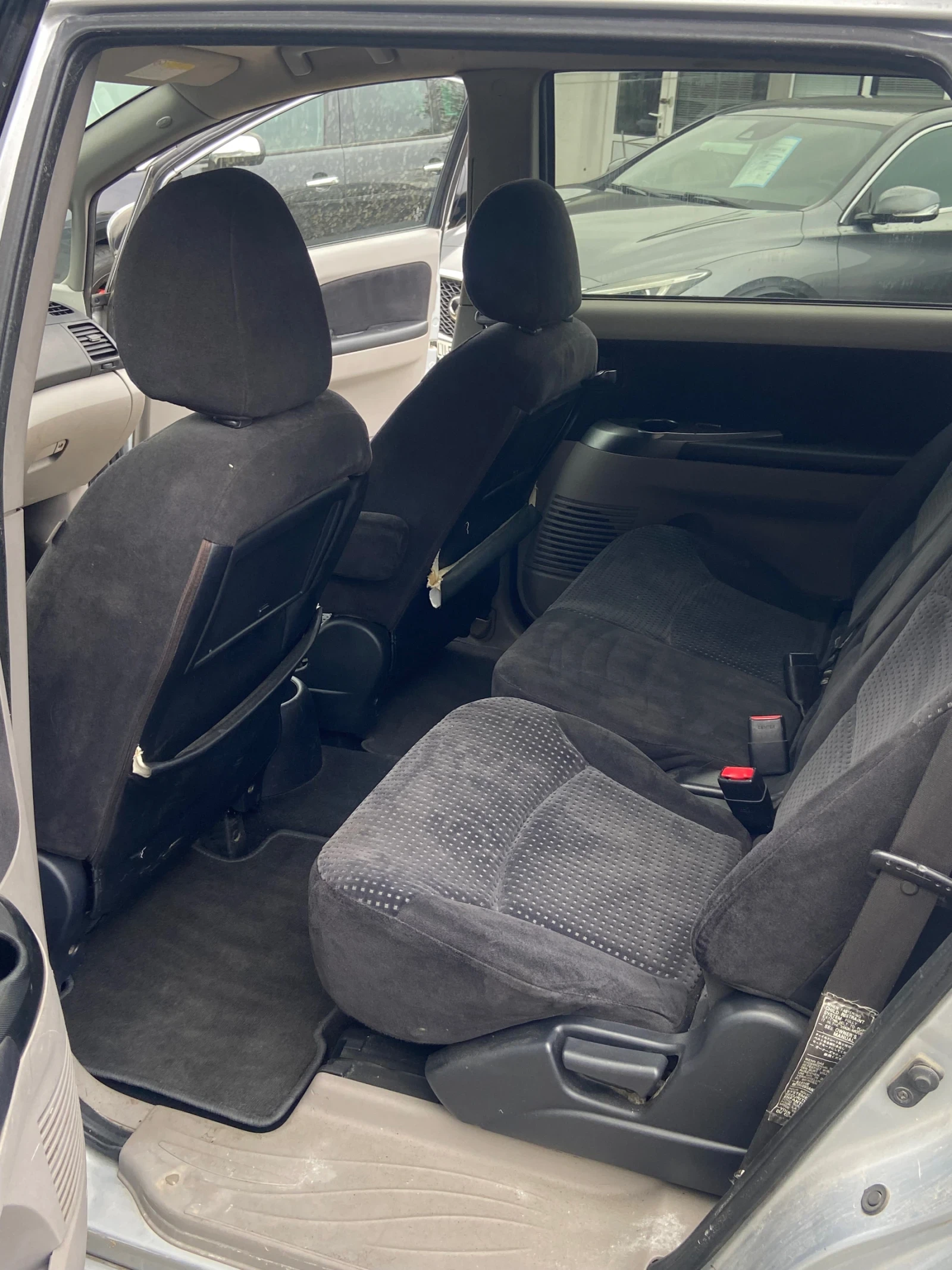 Mitsubishi Grandis 2.0d 7 местна - изображение 9