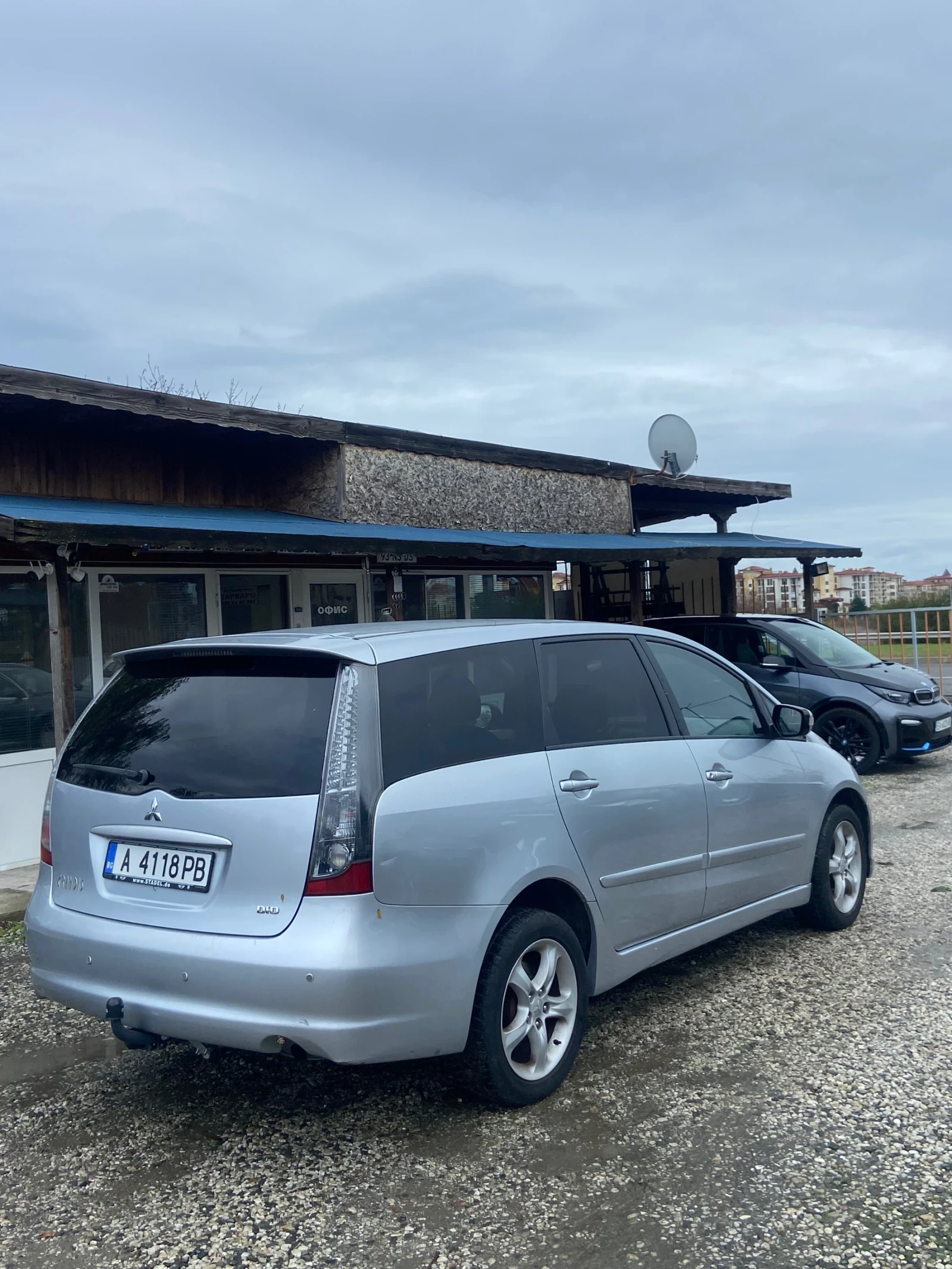 Mitsubishi Grandis 2.0d 7 местна - изображение 4