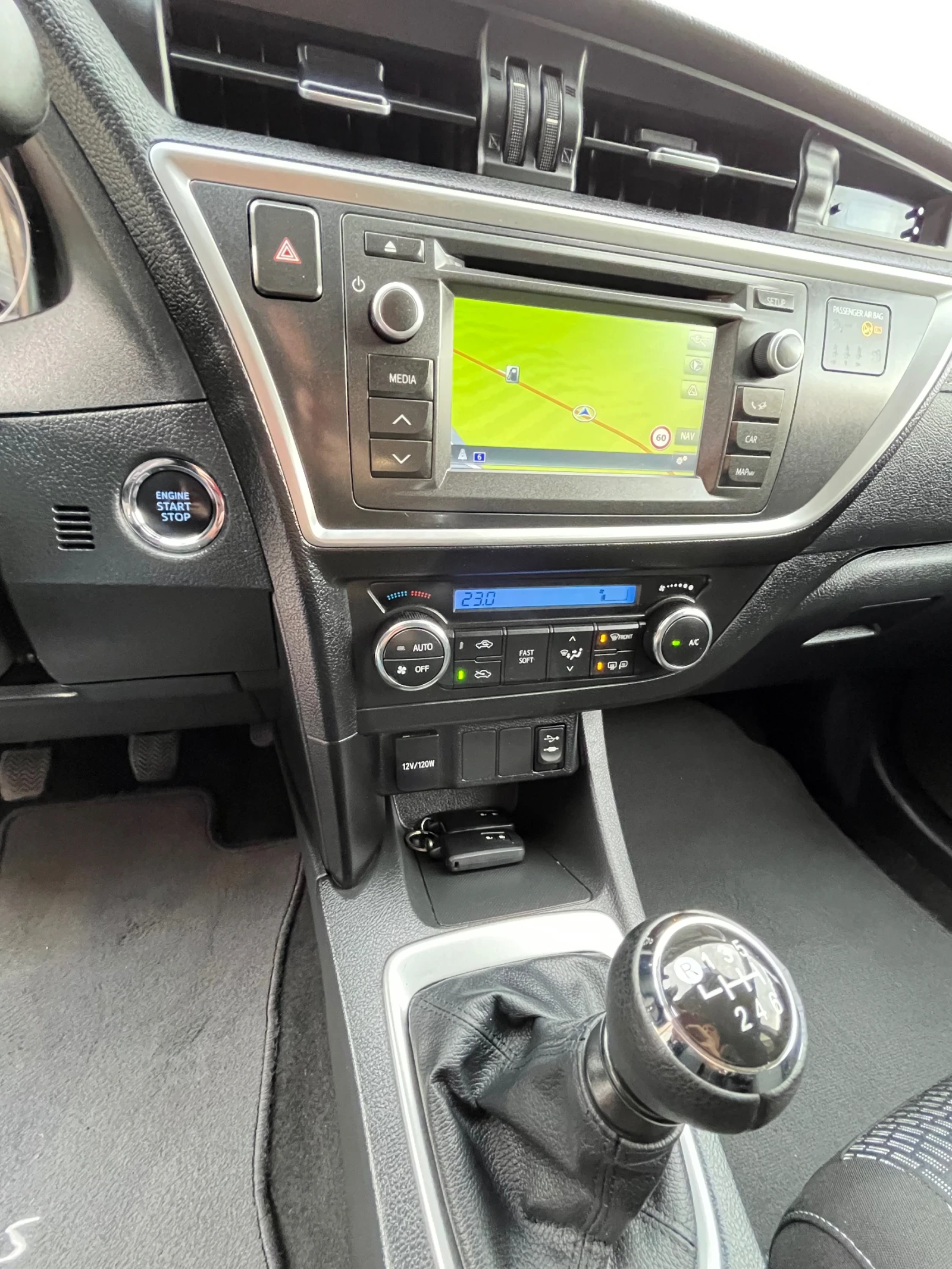 Toyota Auris 1.6i-132к.с. НАВИ;КАМЕРА;Keyless-Go;БЕЛГИЯ - изображение 8