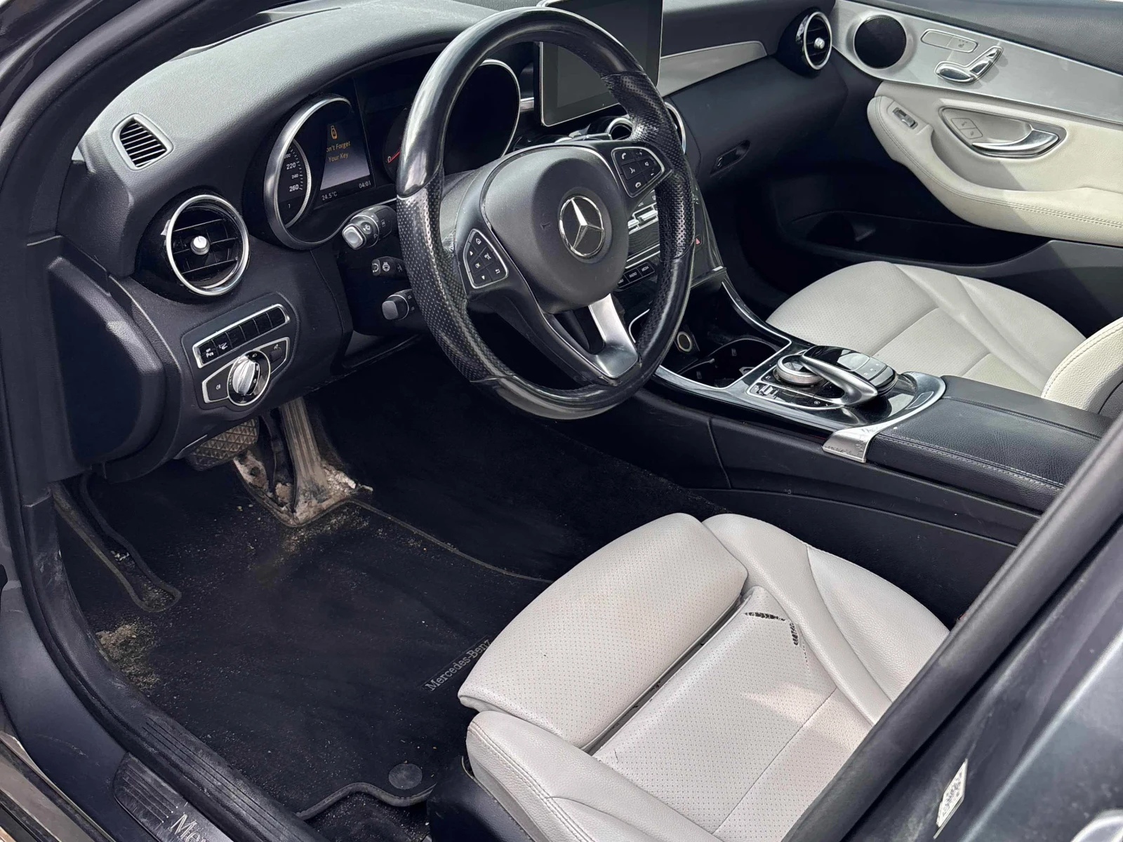 Mercedes-Benz C 300 * * CARFAX * *   * *  | Mobile.bg   6