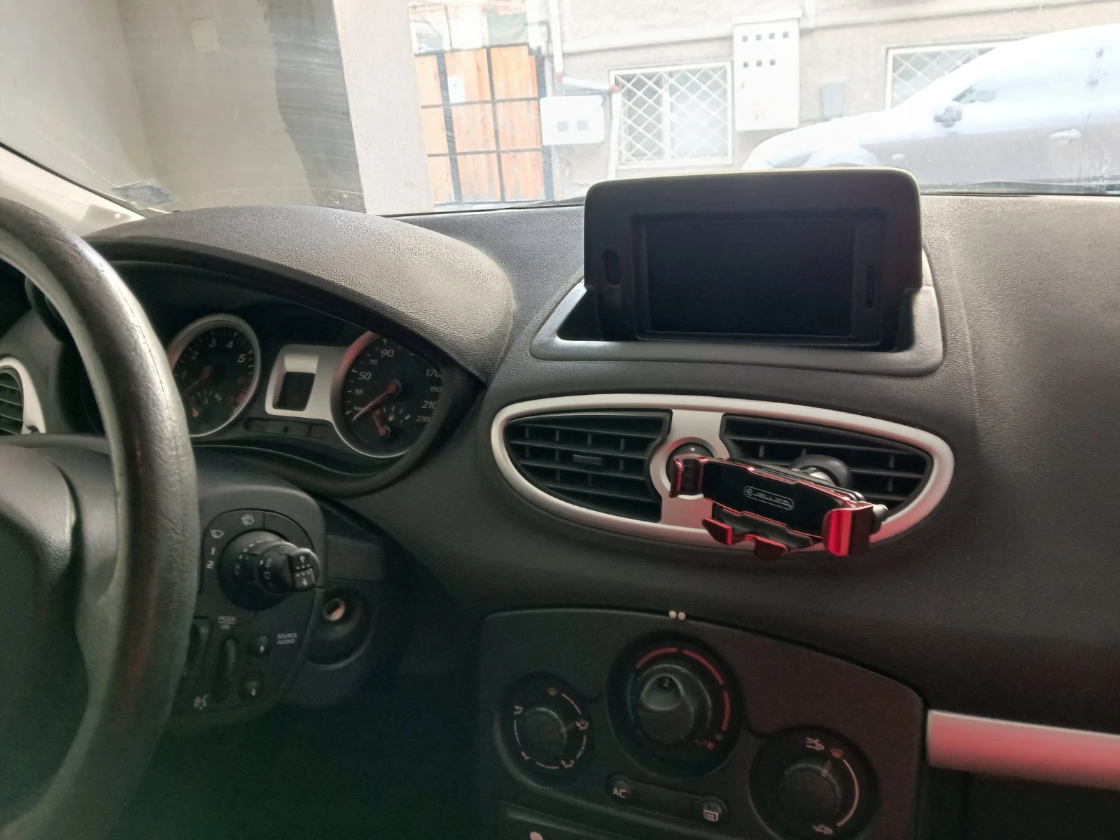 Renault Clio | Mobile.bg � ����������� 1