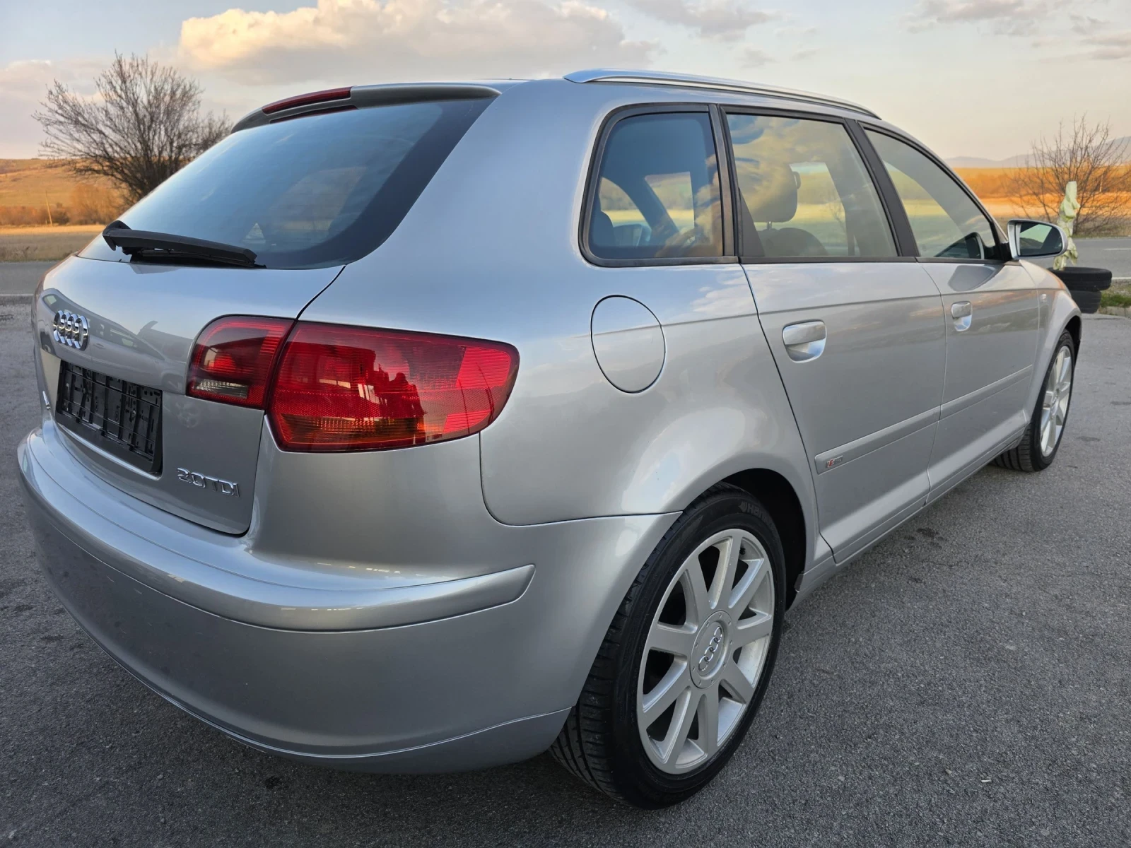 Audi A3 S line Avtomatic, снимка 4 - Автомобили и джипове - 53754266