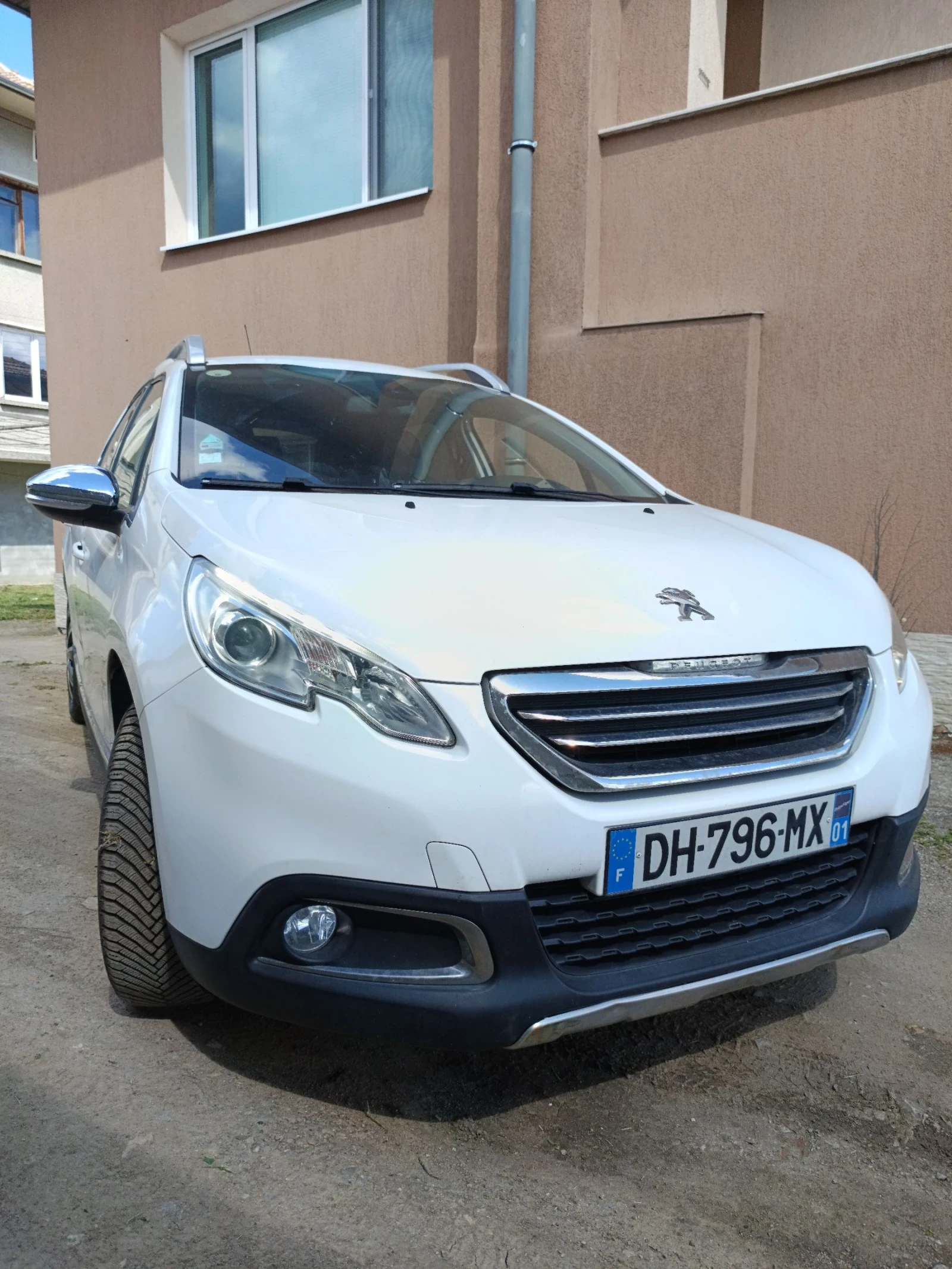 Peugeot 2008 1.6 eHdi, снимка 5 - Автомобили и джипове - 53777430