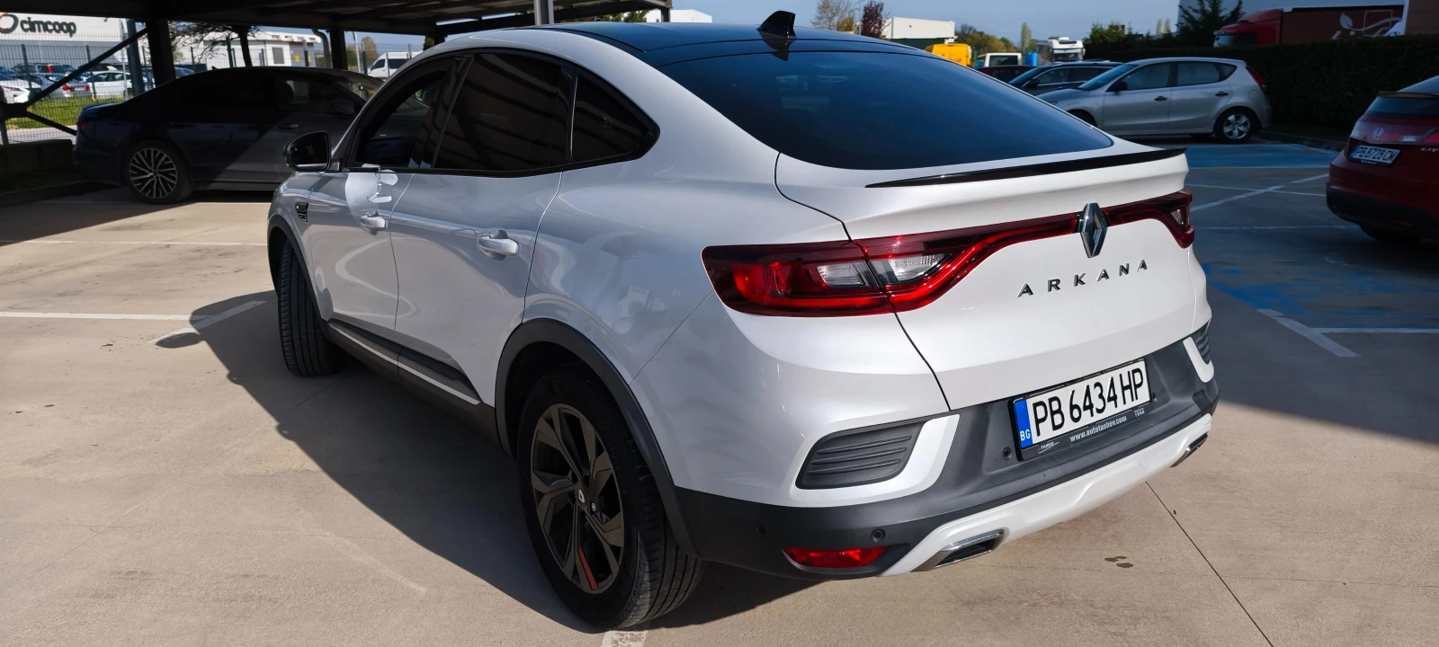 Renault Arkana, снимка 4 - Автомобили и джипове - 54227181