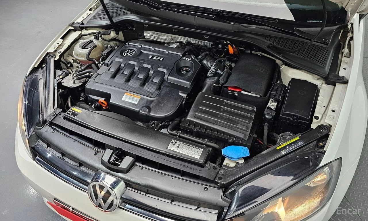 VW Golf * 1.6TDI* DSG* NAVI* ПОДГРЕВ* , снимка 6 - Автомобили и джипове - 54497445