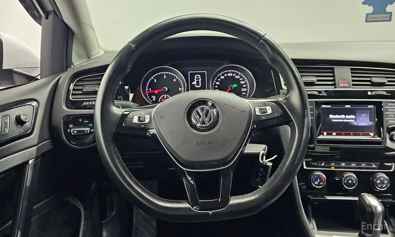 VW Golf * 1.6TDI* DSG* NAVI* ПОДГРЕВ* , снимка 13 - Автомобили и джипове - 54497445