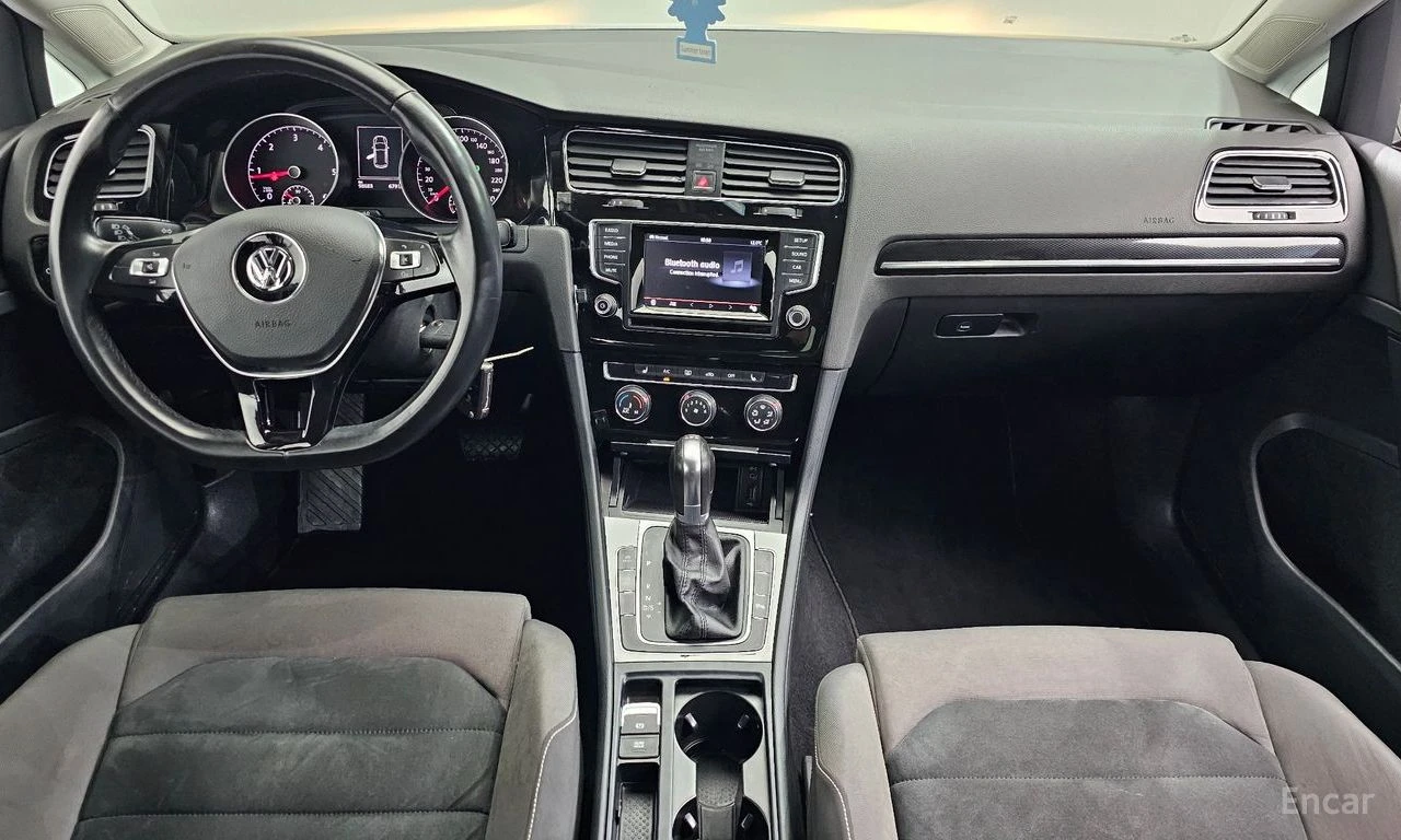 VW Golf * 1.6TDI* DSG* NAVI* ПОДГРЕВ* , снимка 7 - Автомобили и джипове - 54497445
