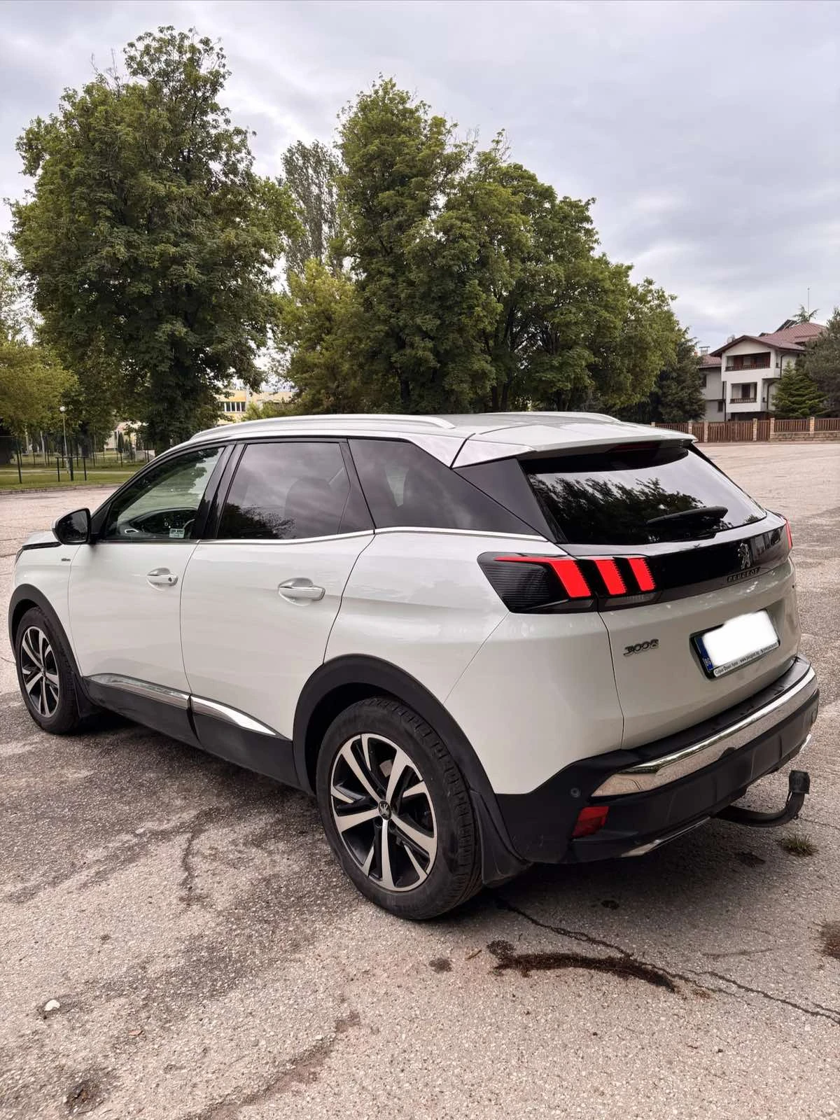 Peugeot 3008 NEW ALLURE 1.5 e-HDi 130 EAT8 EURO 6.2, снимка 4 - Автомобили и джипове - 54647209