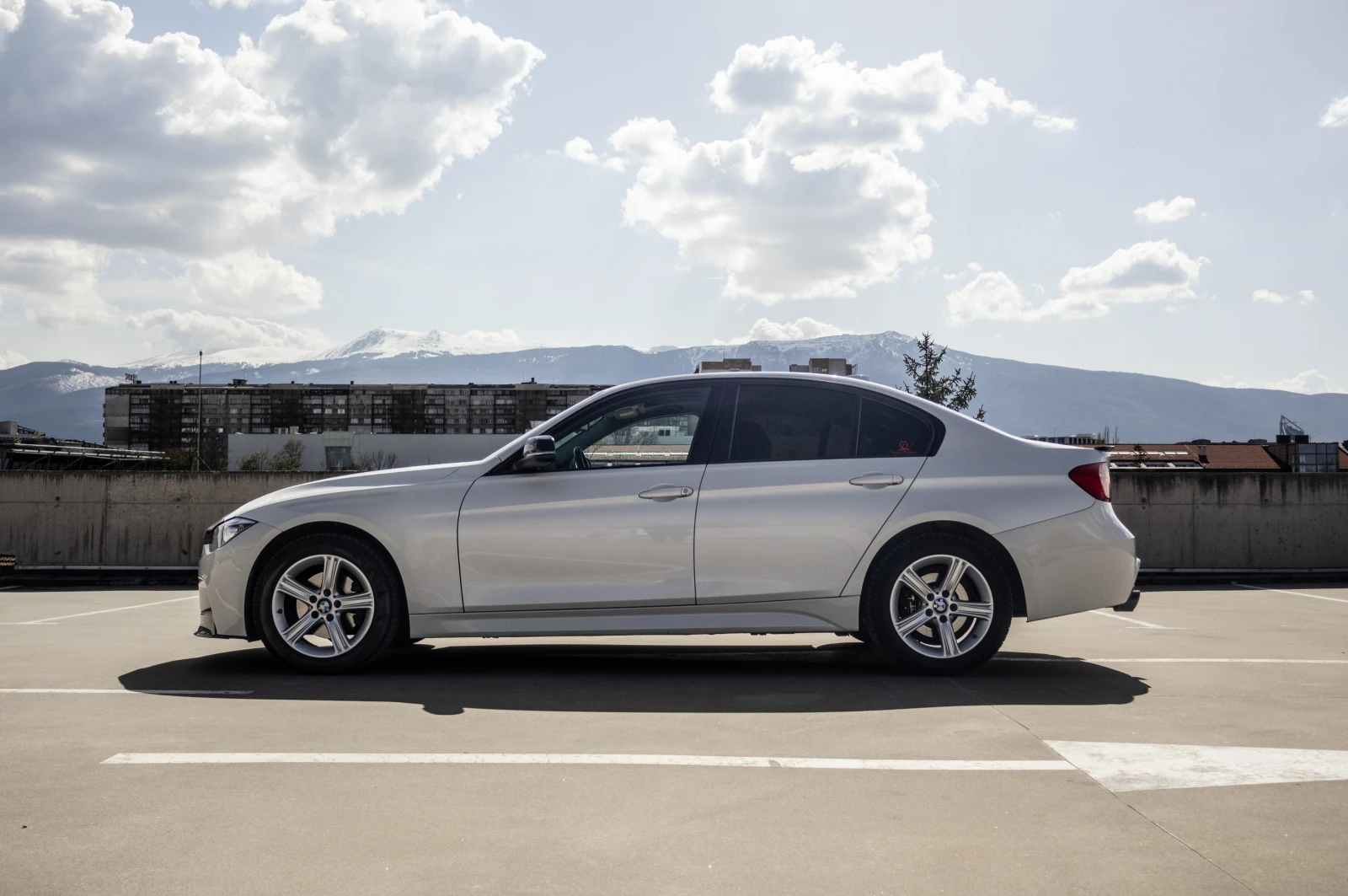 BMW 320 d Xdrive M performance, снимка 6 - Автомобили и джипове - 54693237