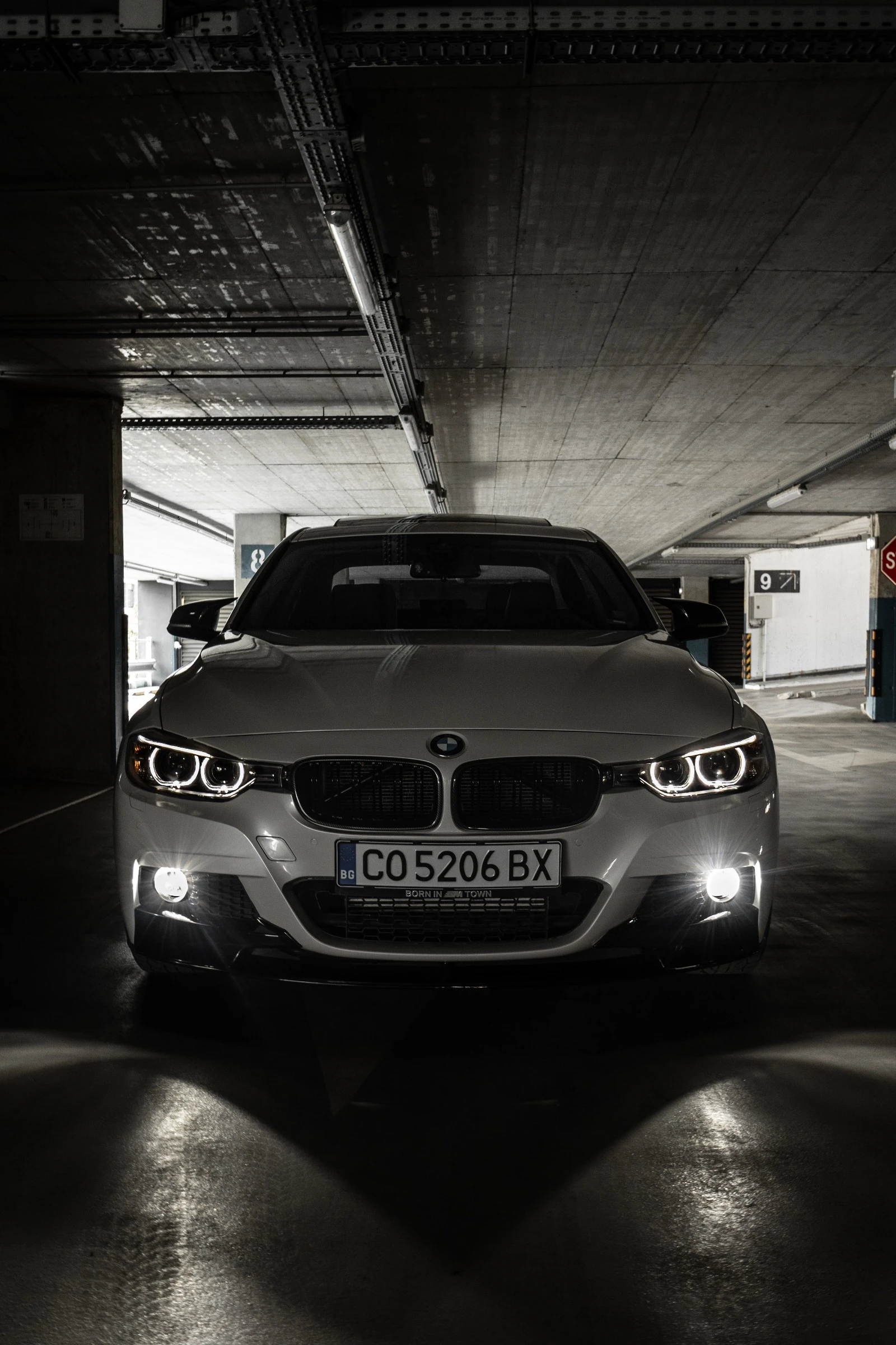 BMW 320 d Xdrive M performance, снимка 13 - Автомобили и джипове - 54693237
