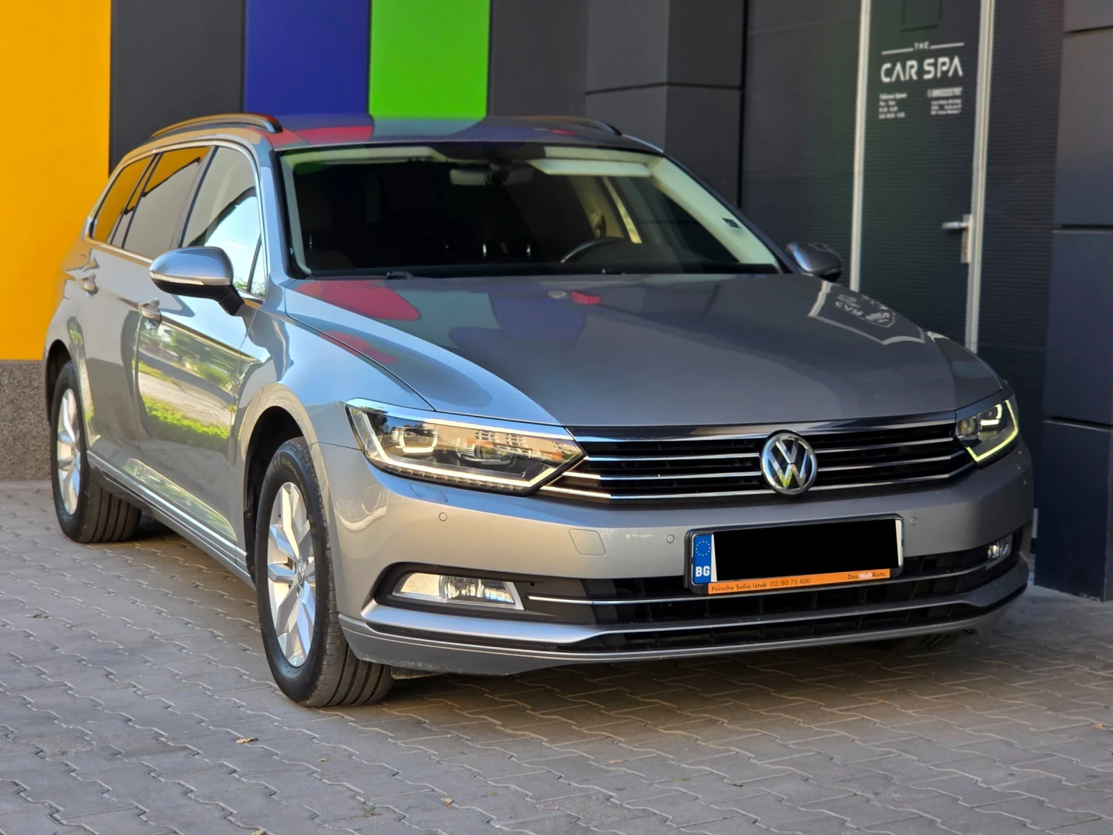 VW Passat 2.0TDI DSG * Matrix LED* Distronic* Напълно обслуж