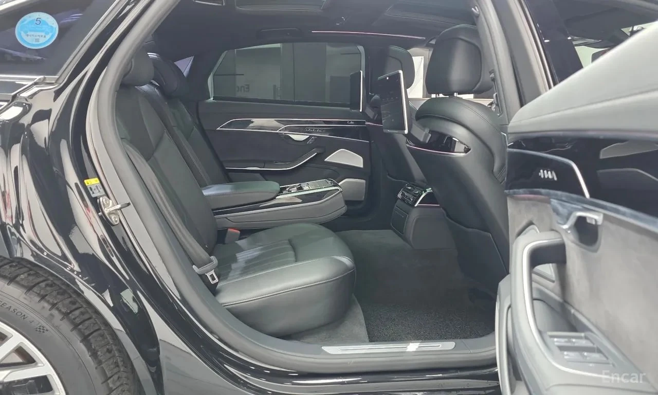 Audi A8 55 TFSI| MATRIX| B&O| MASSAGE(ОТЗАД)| ОБДУХ| TV , снимка 12 - Автомобили и джипове - 55871865