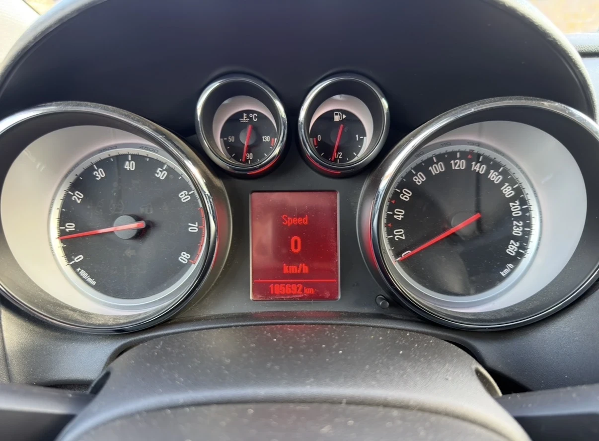 Opel Astra, снимка 11 - Автомобили и джипове - 55974071