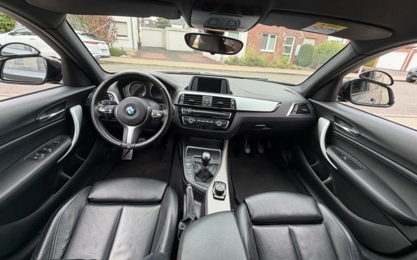 BMW 118 Учебен  М пакет, снимка 5 - Автомобили и джипове - 56344713