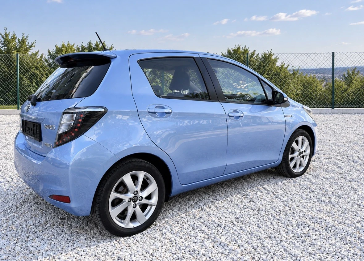 Toyota Yaris 1.5 Hybrid ������ | Mobile.bg � ����������� 4