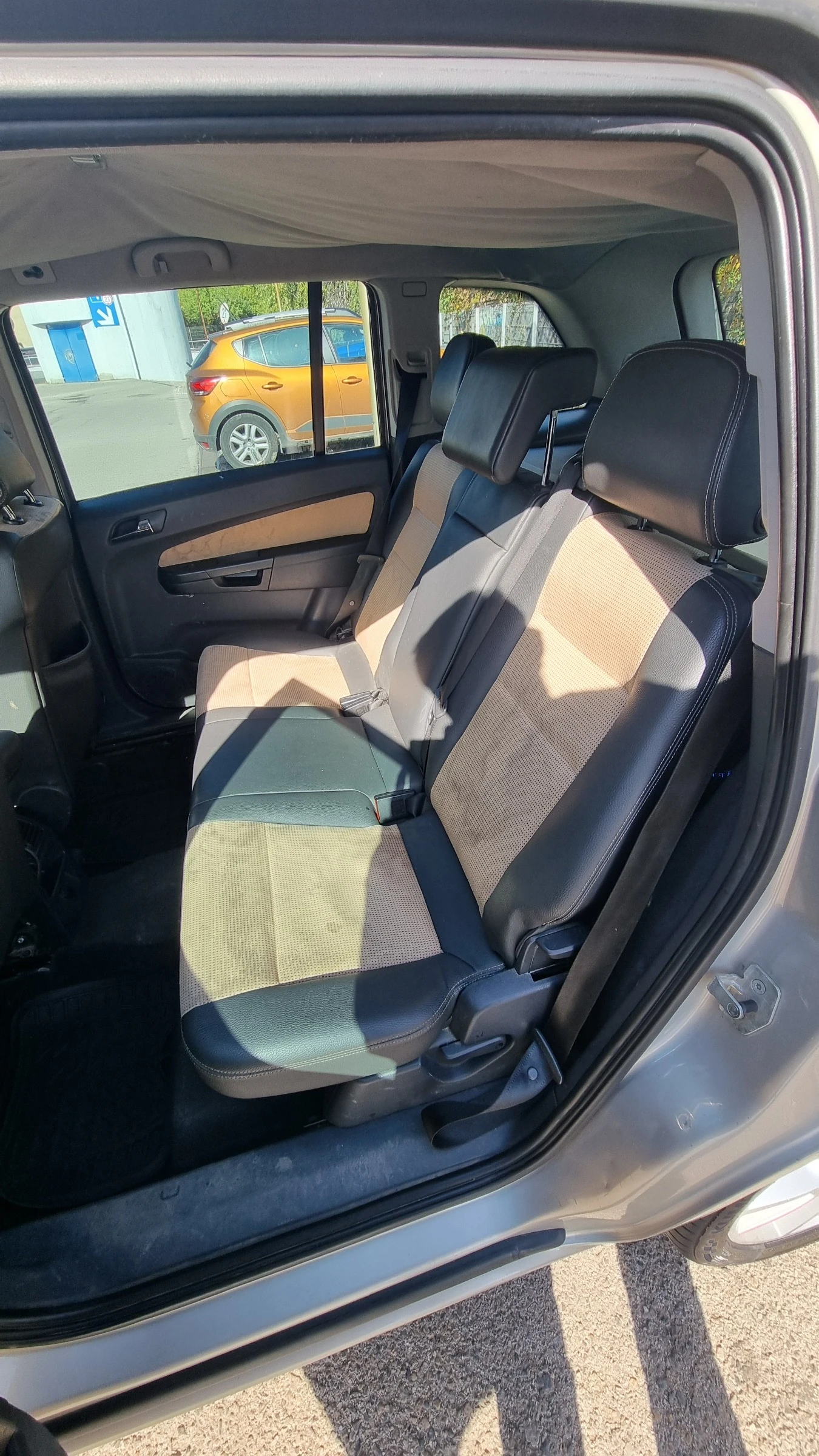 Opel Zafira B, снимка 8 - Автомобили и джипове - 56596070