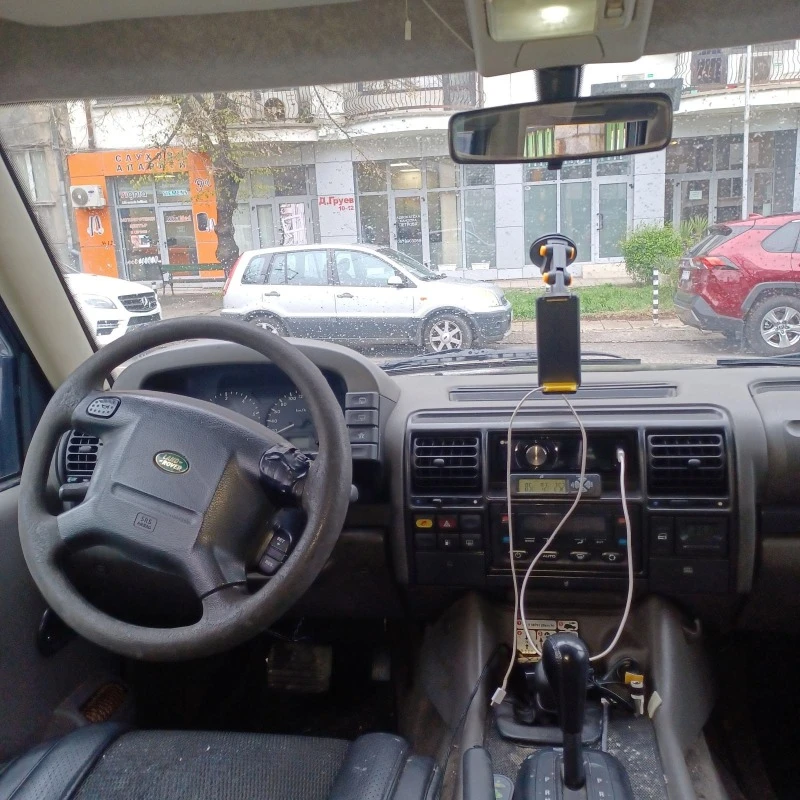 Land Rover Discovery, снимка 5 - Автомобили и джипове - 47433666