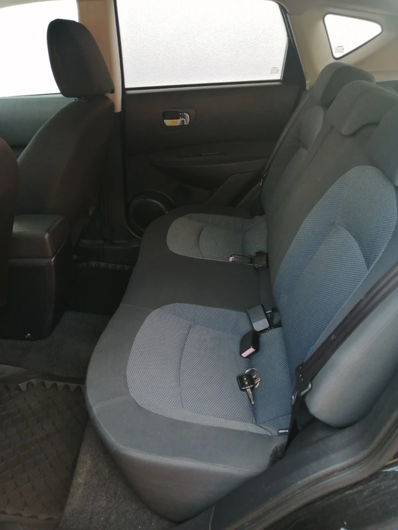 Nissan Qashqai, снимка 5 - Автомобили и джипове - 51682476