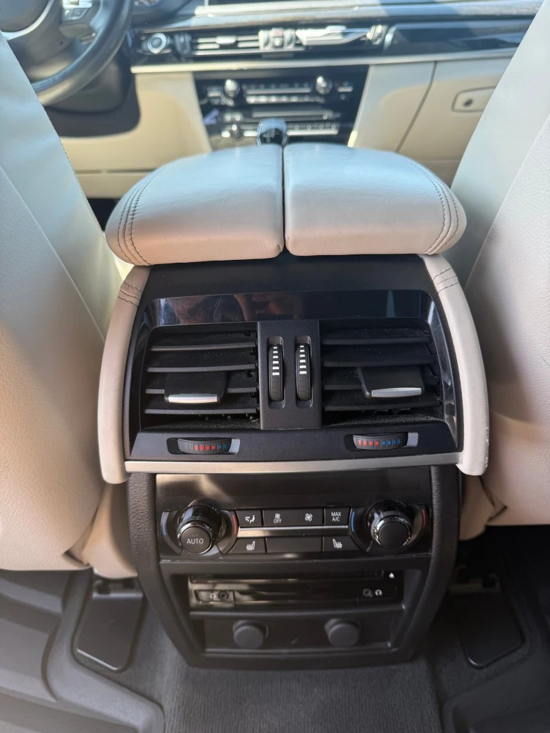 BMW X5 xDrive50i, снимка 15 - Автомобили и джипове - 52454588
