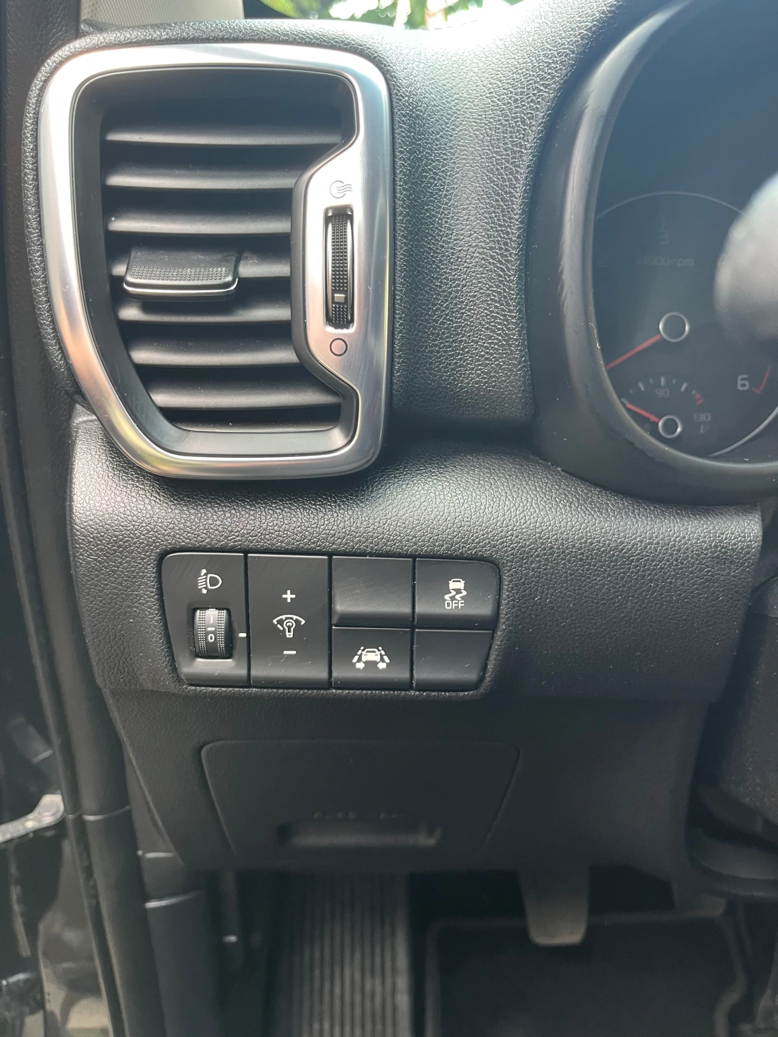 Kia Sportage 1.7 - изображение 8