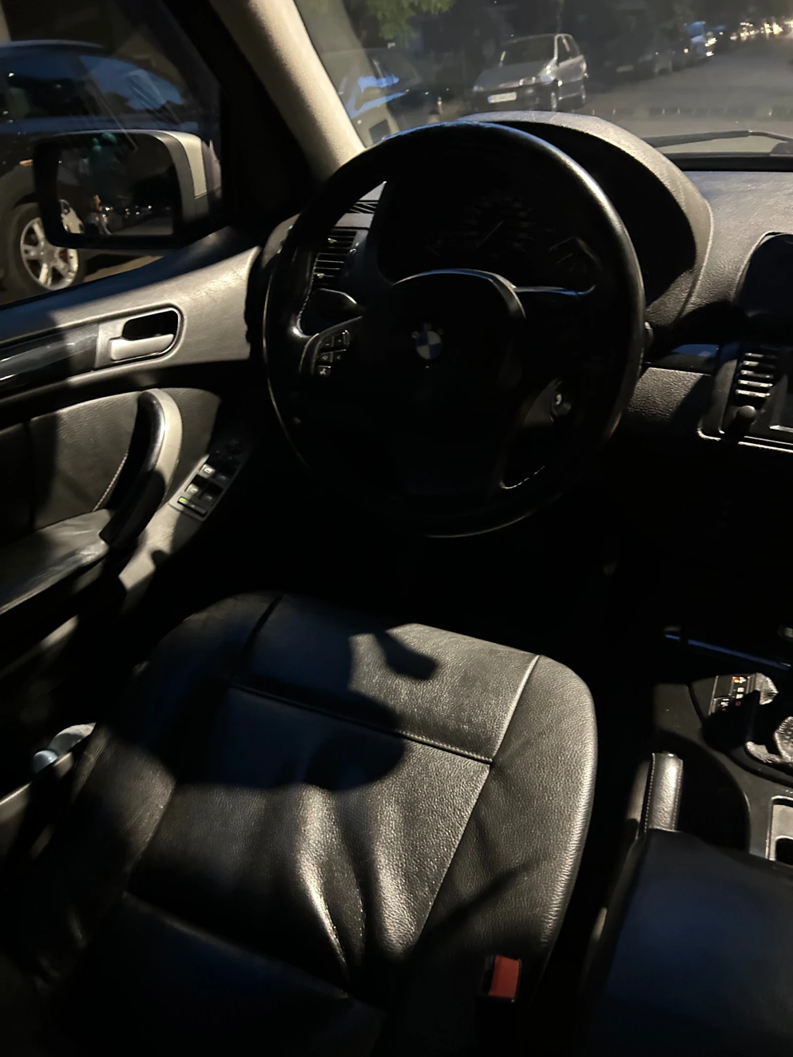 BMW X5 3.0 - изображение 6