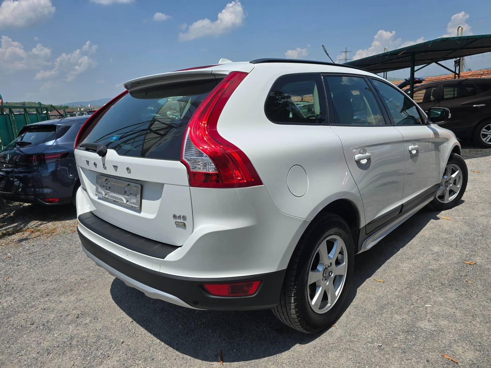 Volvo XC60 2.4D-D5 - изображение 5