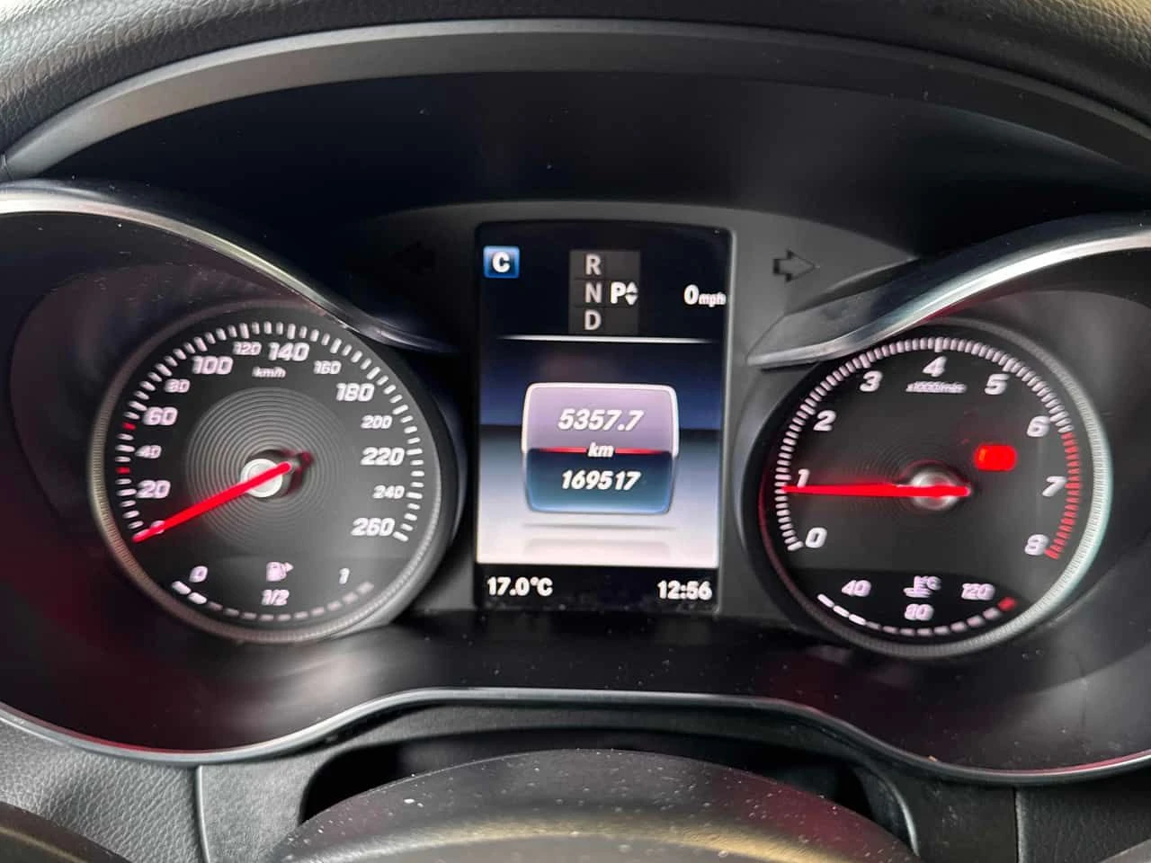 Mercedes-Benz GLC 300 /ПАНОРАМА/360/ПРЕДСТАВИТЕЛСТВО НА MERCEDES, снимка 8 - Автомобили и джипове - 54335426