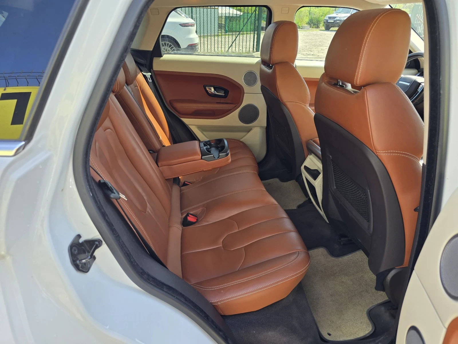 Land Rover Evoque PRESTIGE, снимка 11 - Автомобили и джипове - 54437699