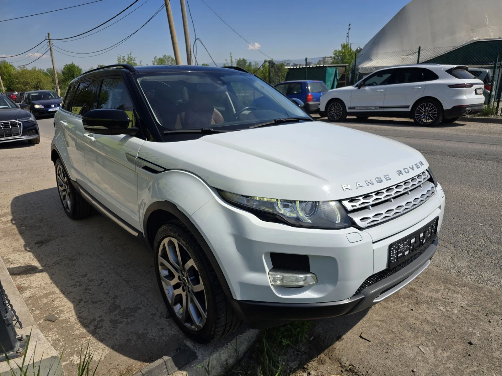 Land Rover Evoque PRESTIGE, снимка 3 - Автомобили и джипове - 54437699
