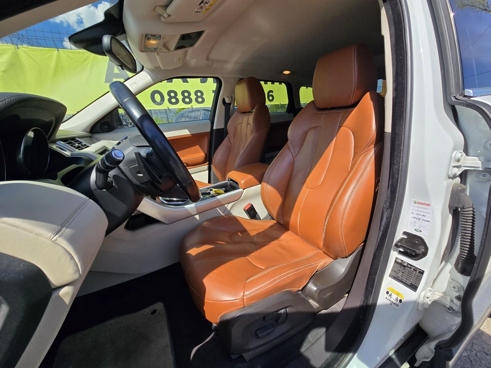 Land Rover Evoque PRESTIGE, снимка 8 - Автомобили и джипове - 54437699