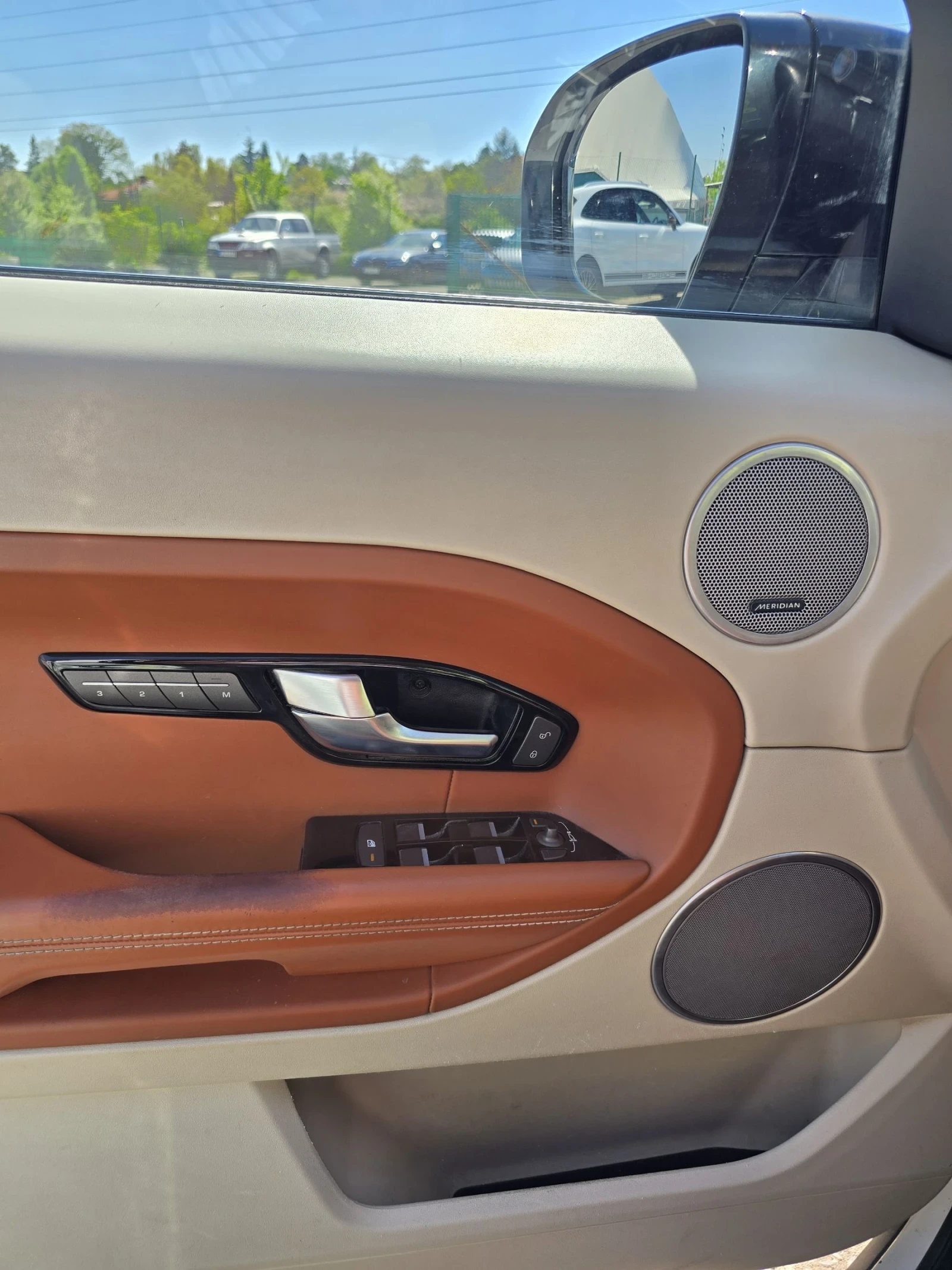 Land Rover Evoque PRESTIGE, снимка 17 - Автомобили и джипове - 54437699