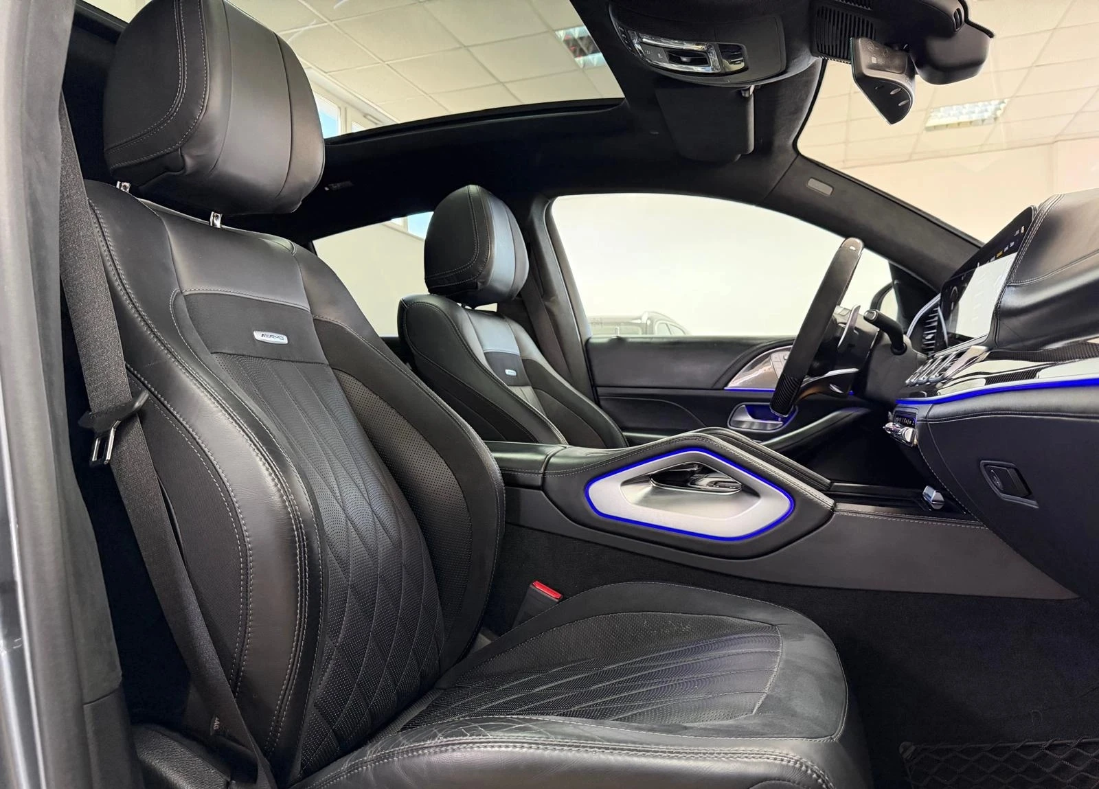 Mercedes-Benz GLE 63 S AMG 4Matic+ Coupe, снимка 10 - Автомобили и джипове - 54614543