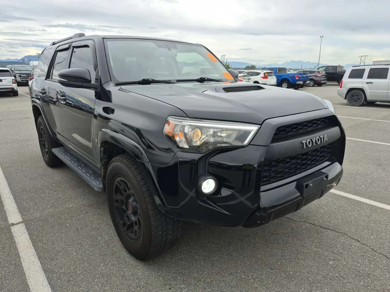 Toyota 4runner * TRD PRO * CARFAX * БЕЗ ПЪРВОНАЧАЛНА ВНОСКА, снимка 2 - Автомобили и джипове - 54859910
