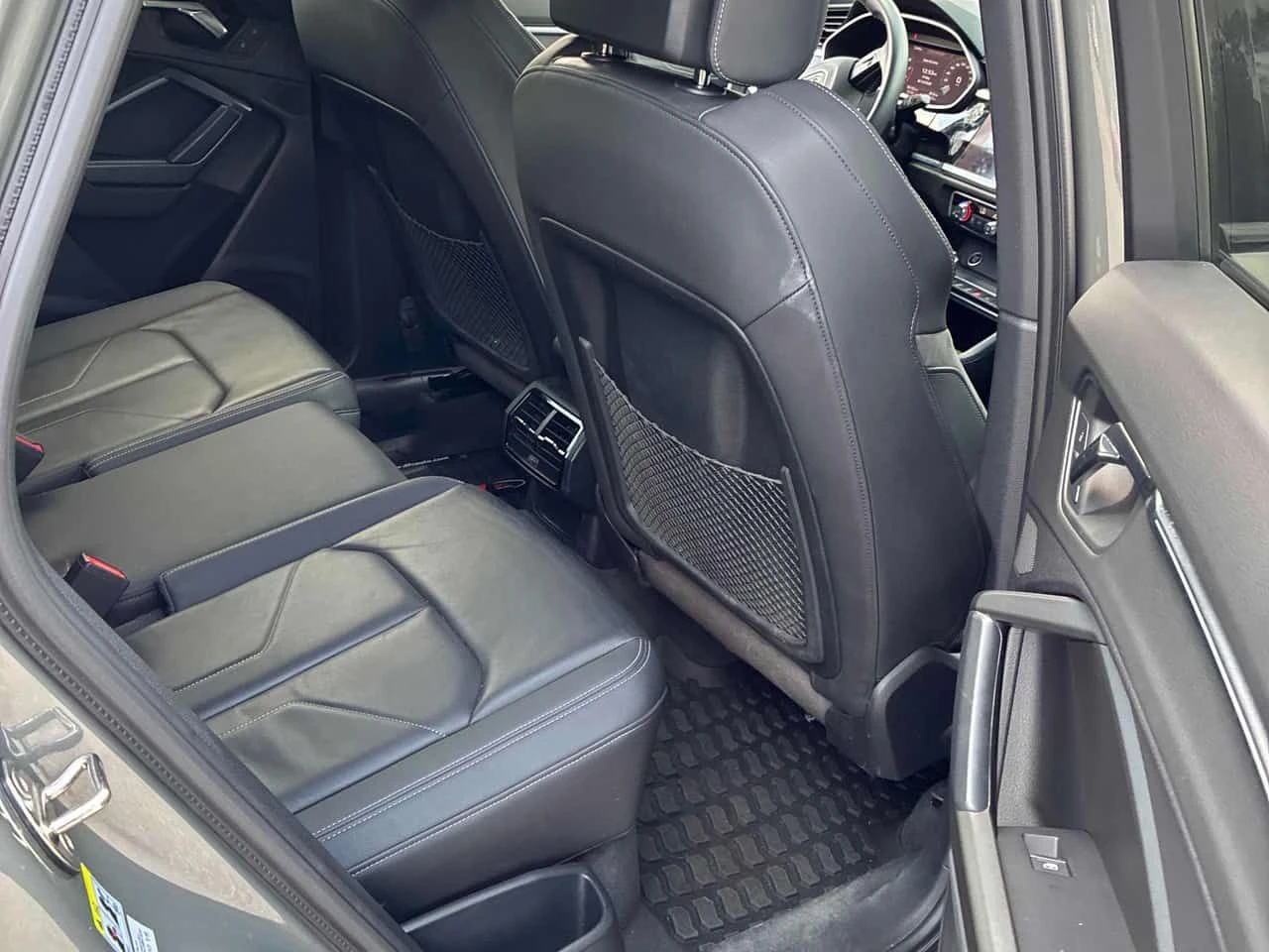 Audi Q3 Progressiv | CARFAX | БЕЗ ИНЦИДЕНТИ | OT AUDI, снимка 10 - Автомобили и джипове - 55670561