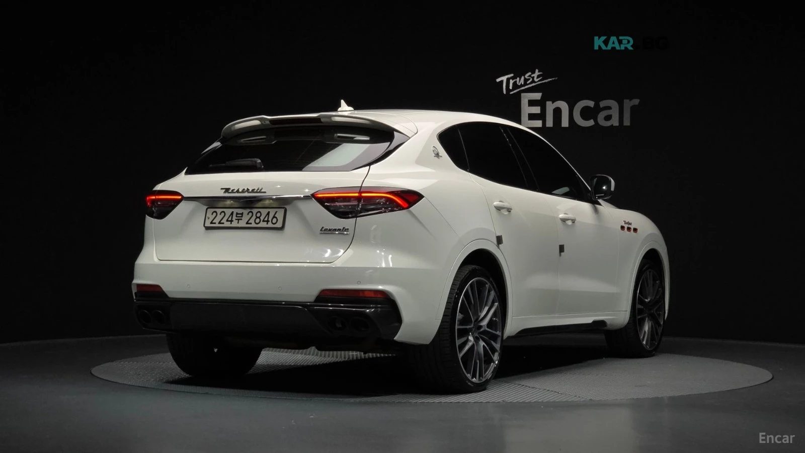 Maserati Levante 3.8 Trofeo* 360* КОЖА* ОБДУХ* НАВИ* ПАНО, снимка 2 - Автомобили и джипове - 55982854