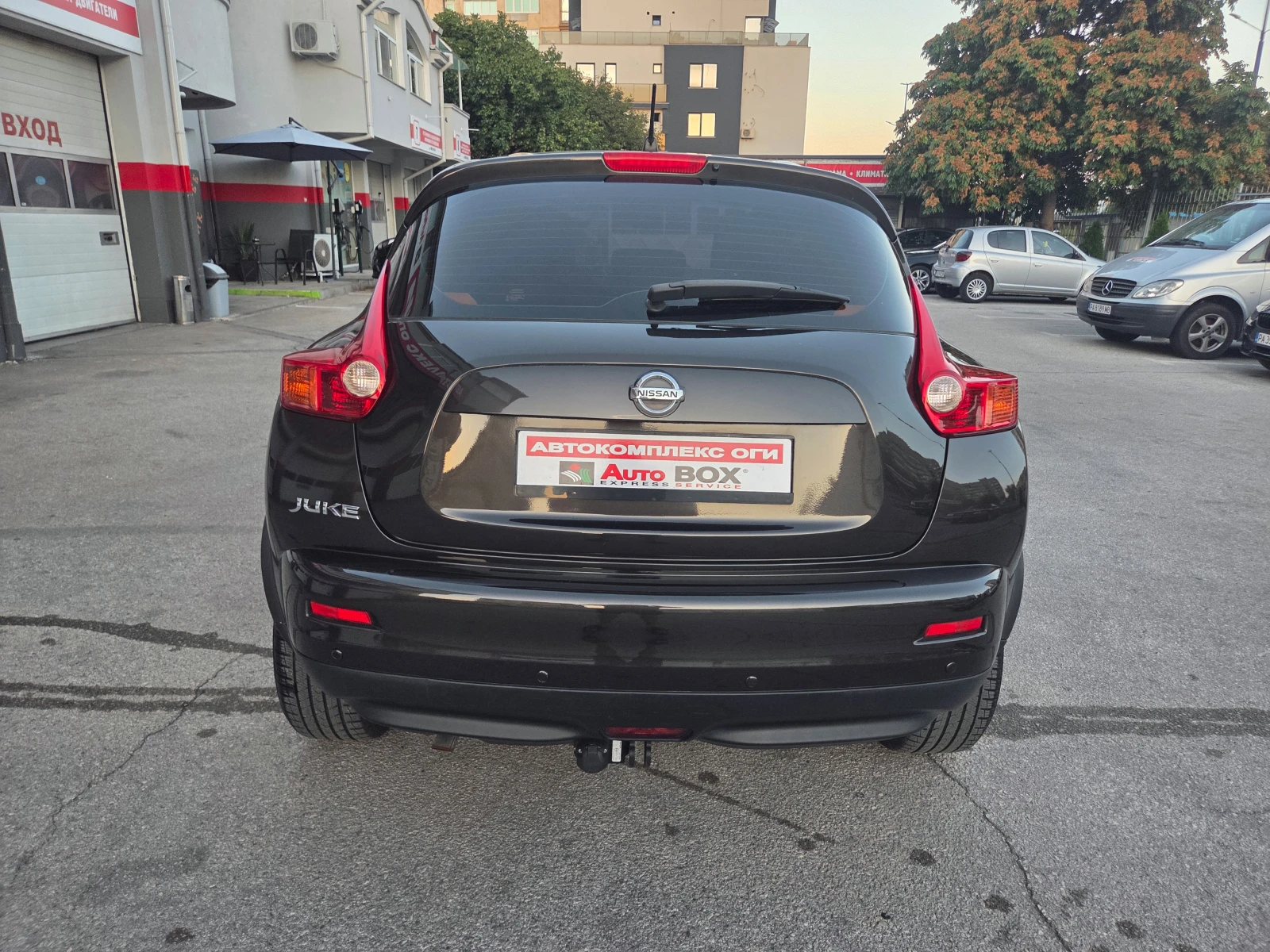 Nissan Juke 1.6i (117 Hp) Visia, снимка 4 - Автомобили и джипове - 56070291
