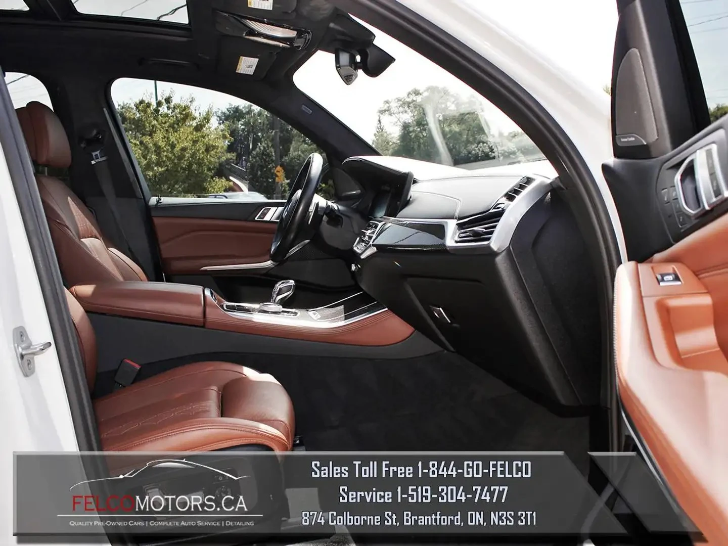 BMW X5 M50i* PREMIUM* HUD* 360* МАСАЖИ* SKY LOUNGE ПАНО, снимка 12 - Автомобили и джипове - 56259684