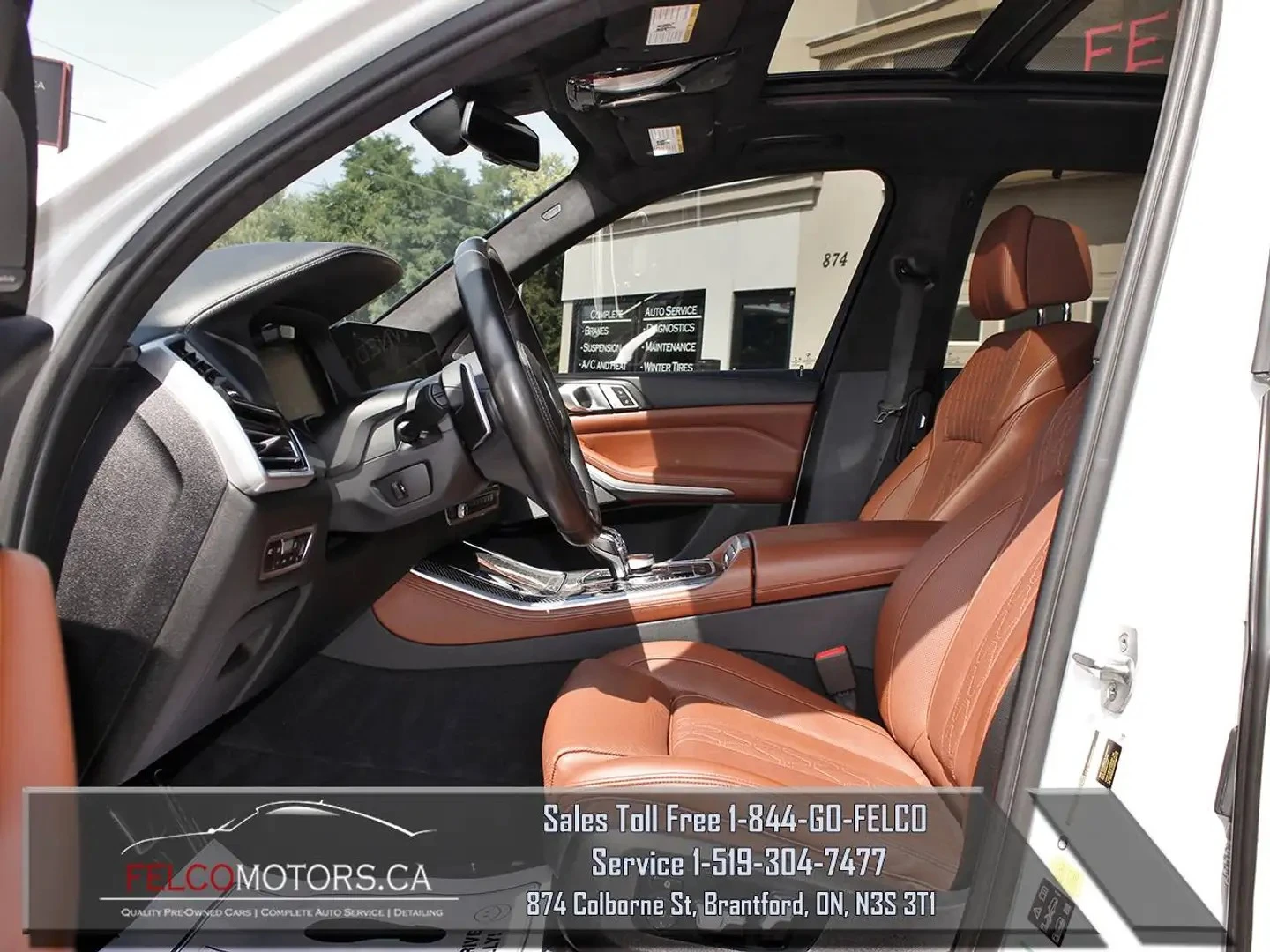 BMW X5 M50i* PREMIUM* HUD* 360* МАСАЖИ* SKY LOUNGE ПАНО, снимка 10 - Автомобили и джипове - 56259684