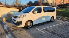 ������ Peugeot Traveller