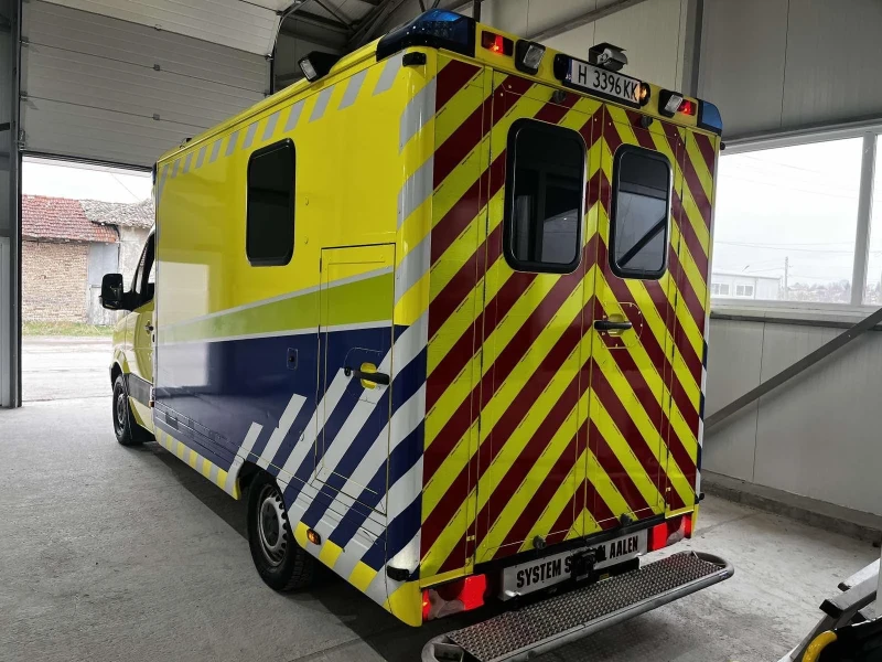 Mercedes-Benz Sprinter 318 ЛИНЕЙКА, снимка 3 - Бусове и автобуси - 51872916