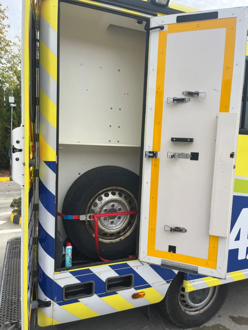 Mercedes-Benz Sprinter 318 ЛИНЕЙКА, снимка 10 - Бусове и автобуси - 51872916